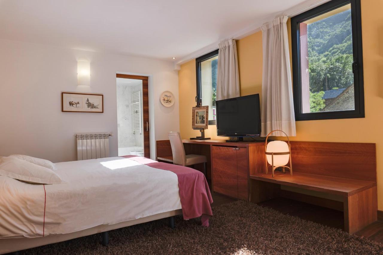 Hotel Cardos Рибера-де-Кардос Экстерьер фото