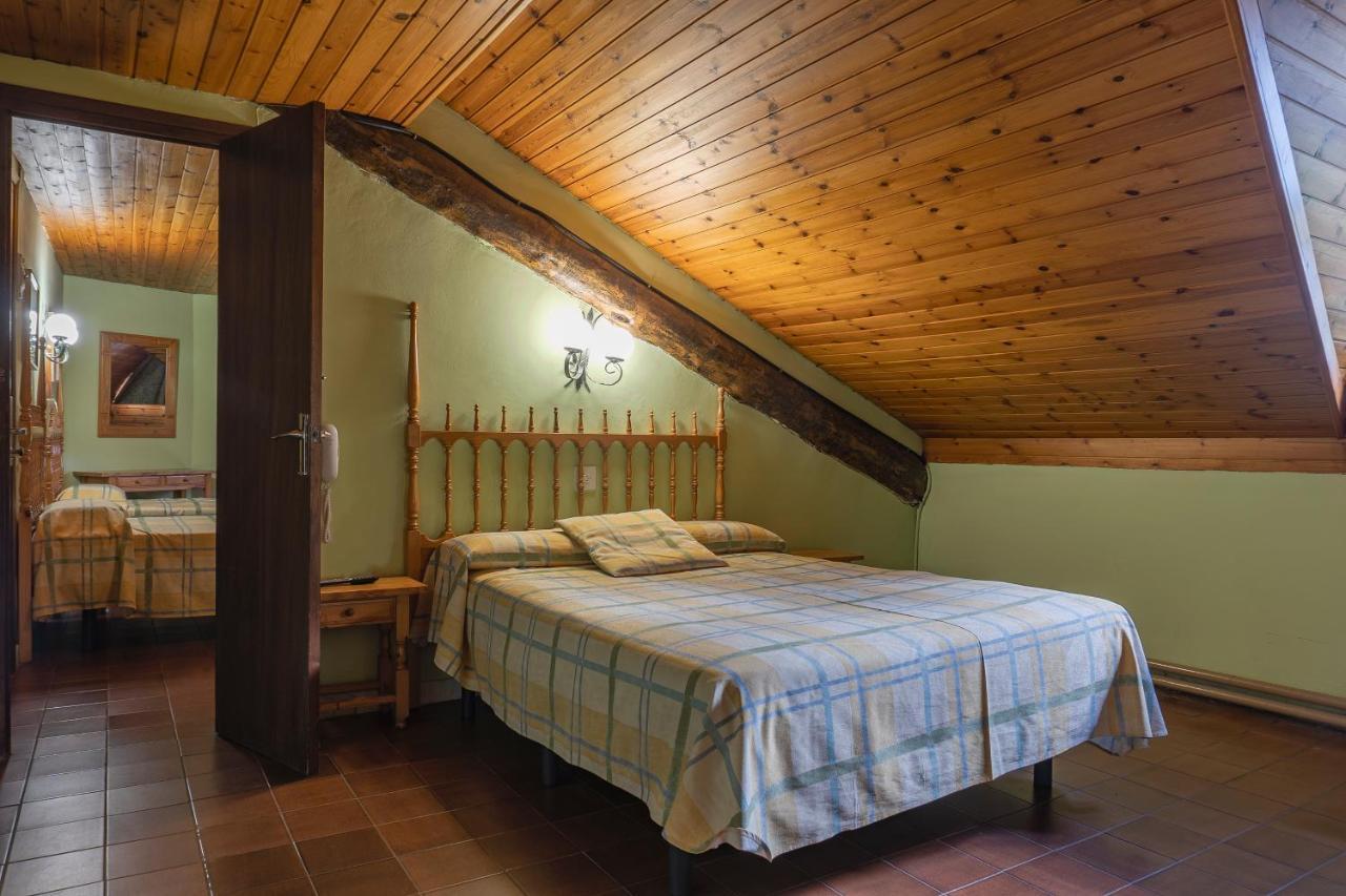 Hotel Cardos Рибера-де-Кардос Экстерьер фото