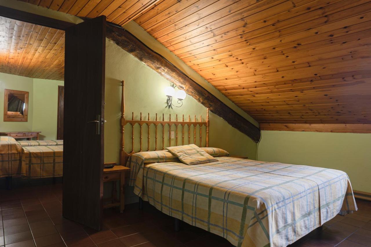 Hotel Cardos Рибера-де-Кардос Экстерьер фото