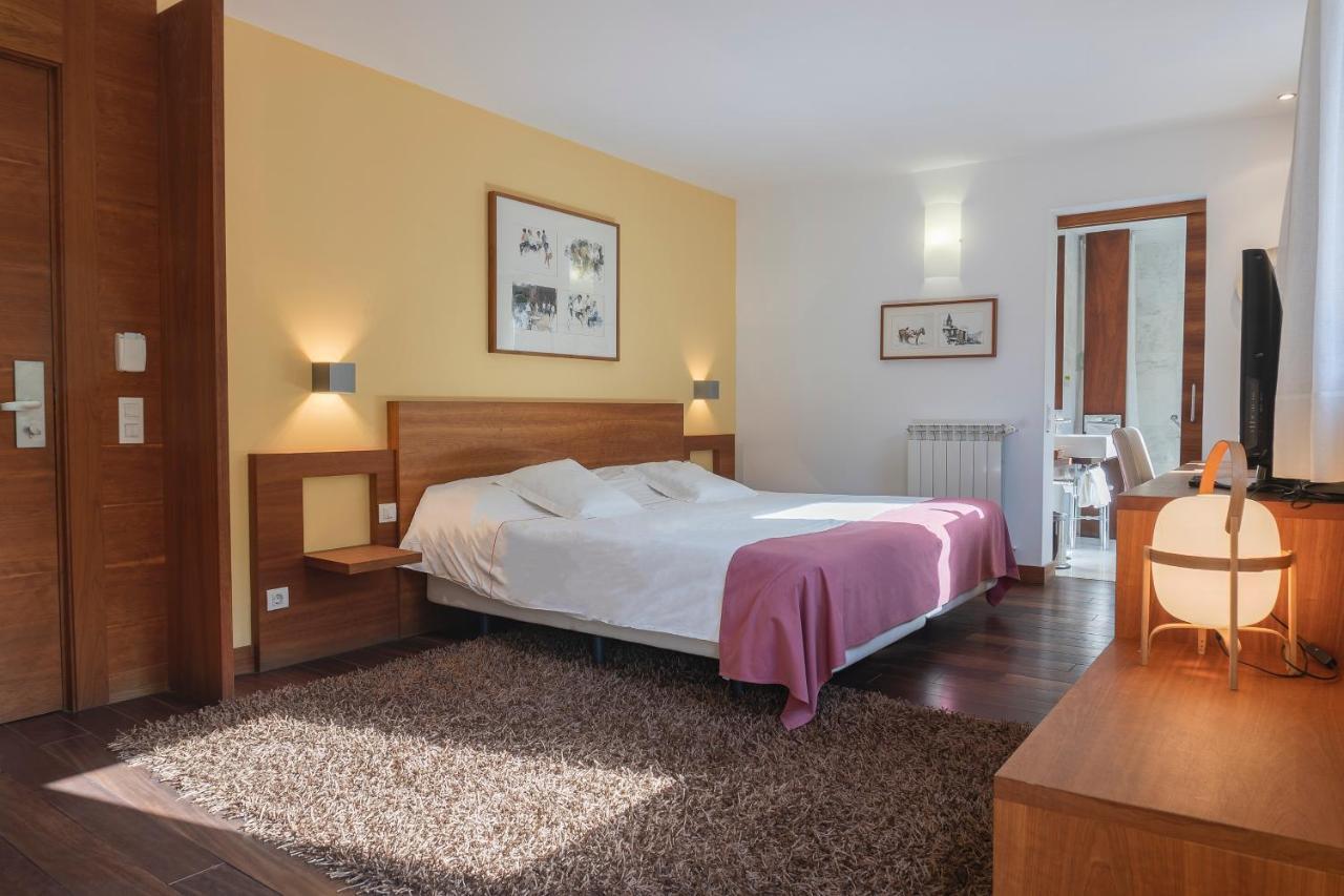 Hotel Cardos Рибера-де-Кардос Экстерьер фото